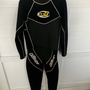 Jet-G 2 piece men’s wet suit size XL